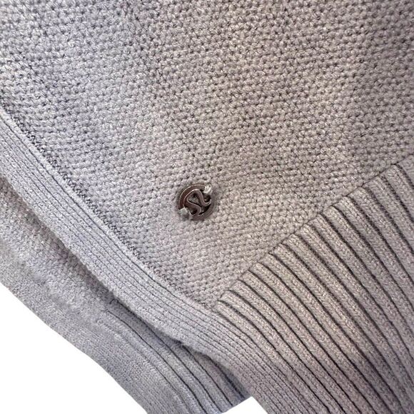 Lululemon Forward Flow Cape Silver Fox / Alpine White - Picture 6 of 8